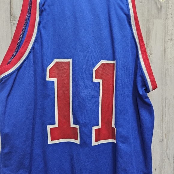 Vintage MacGregor Sand Knit Detroit Pistons Sleeveless Jersey #11 Isiah Thomas - Picture 9 of 11